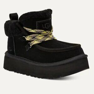 UGG Women's Funkarra Cabin Cuff - Suede/Sheepskin - Size 9 - NWT